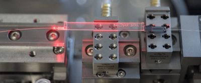 This nonlinear optical wave guide converts the wavelength of a single-photon signal to a common telecom wavelength. (Photo: L.A. Cicero/Stanford News)