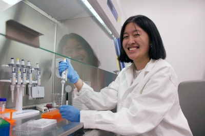 Unlocking the brain: Peptide-guided nanoparticles deliver mRNA to neurons